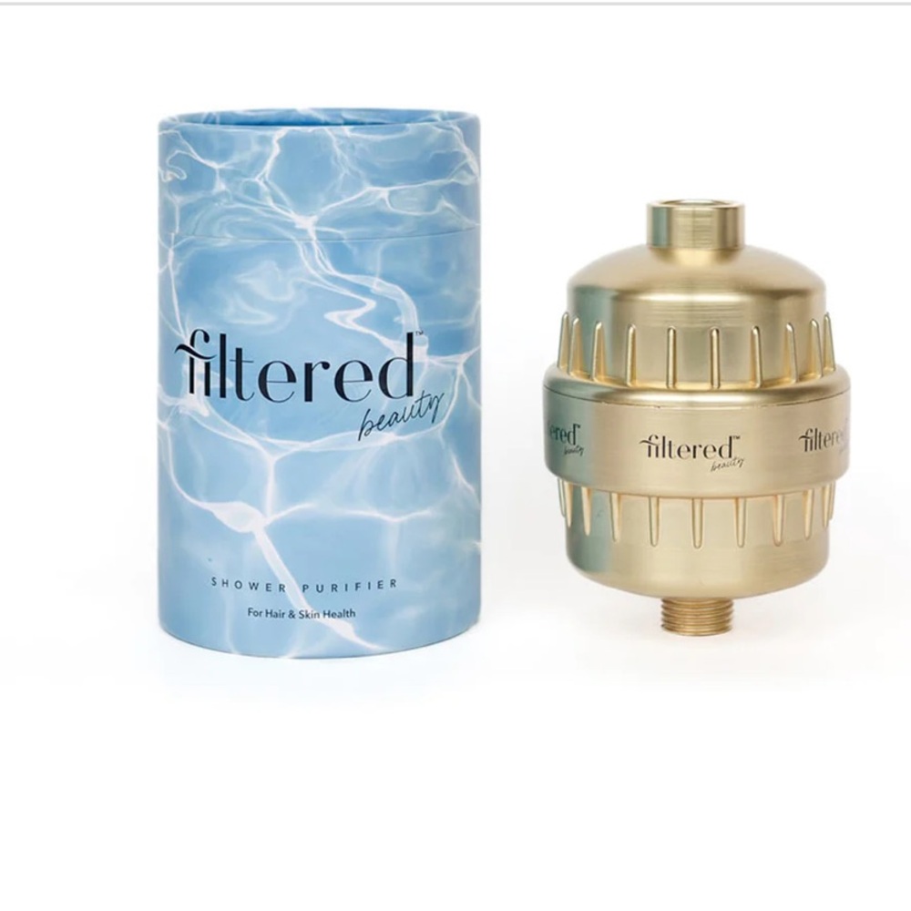 Filtered Beauty shower purifier in gold